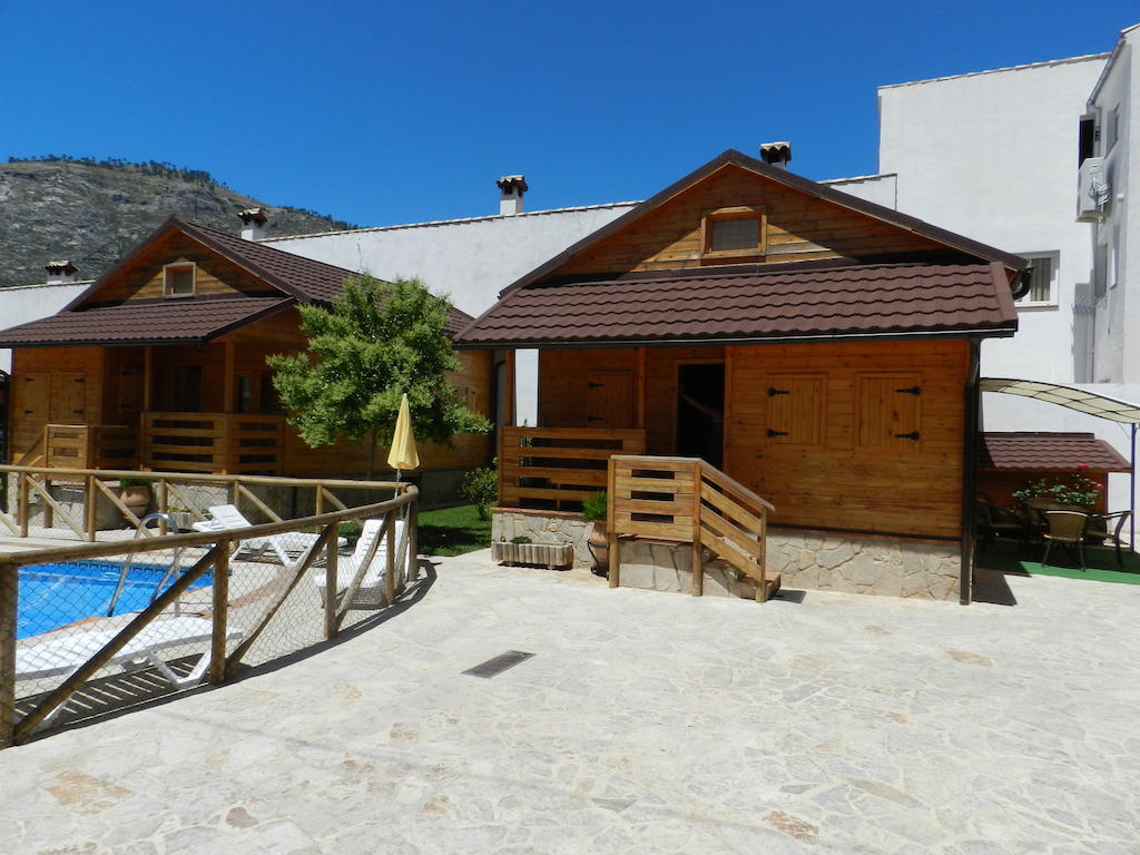 Cabanas De Madera El Rinconcillo Arroyo Frio Zimmer foto